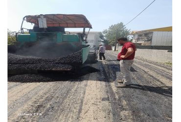 آسفالت‌ریزی کوچه پروردگاری توسط شهرداری لوندویل